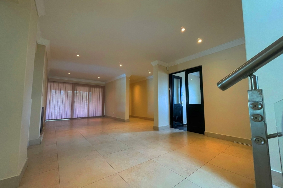 7 Bedroom Property for Sale in Sunset Beach Western Cape